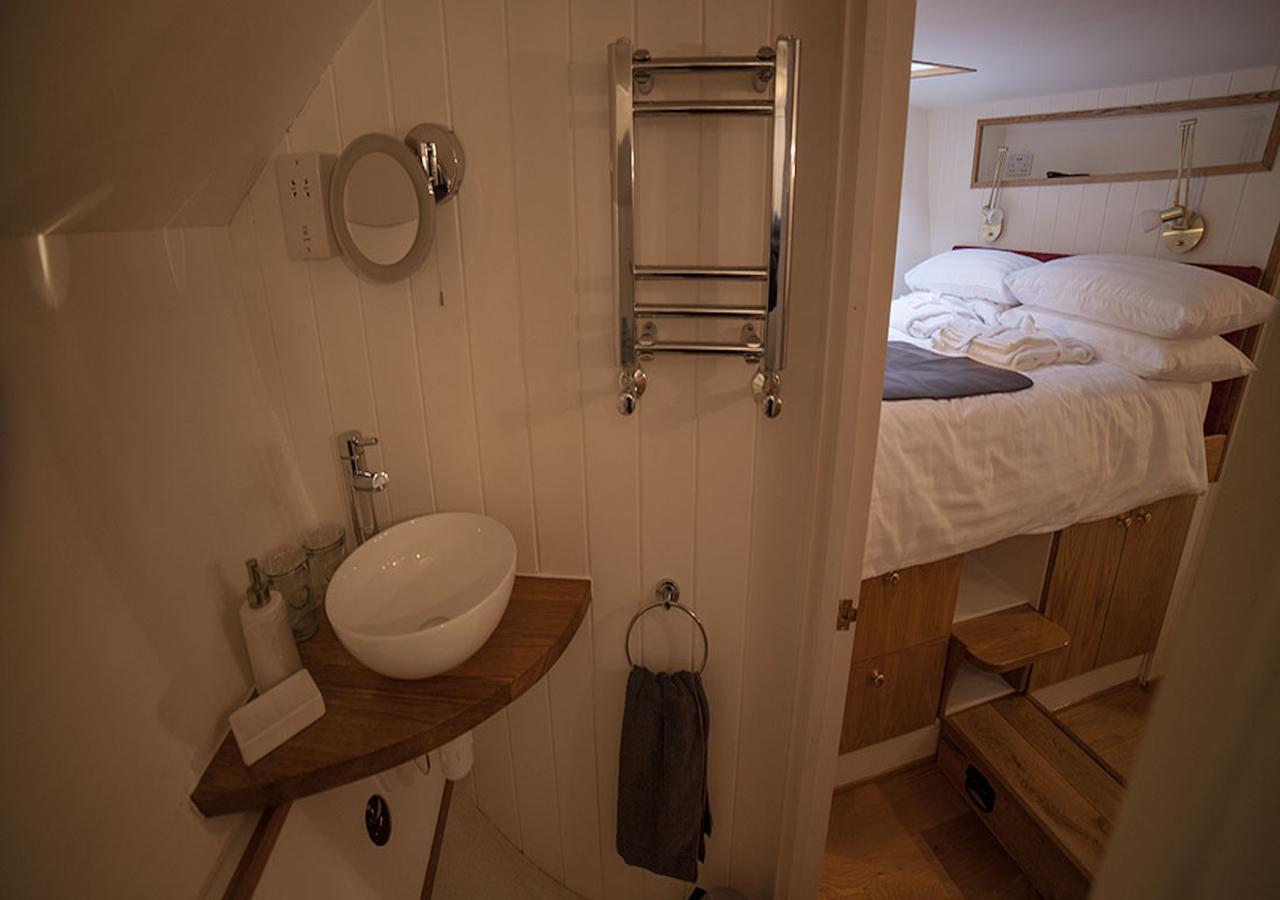 Hotel Barge Waternimf Ely Esterno foto