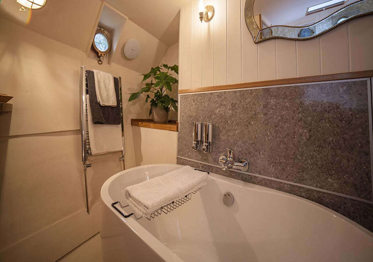 Hotel Barge Waternimf Ely Esterno foto