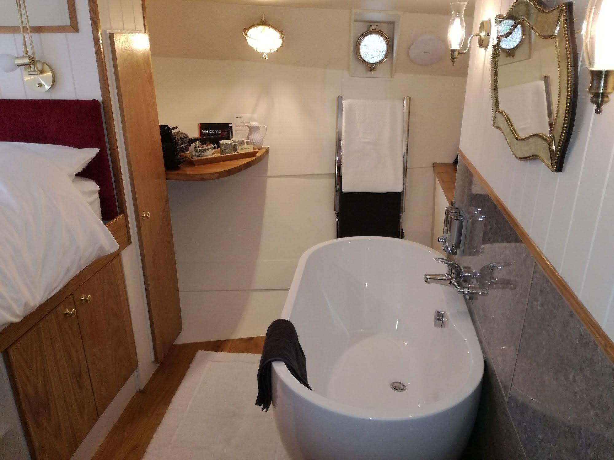 Hotel Barge Waternimf Ely Esterno foto