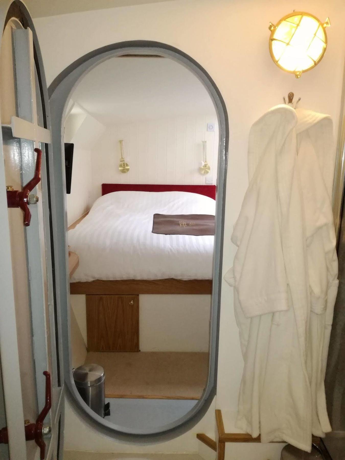 Hotel Barge Waternimf Ely Esterno foto