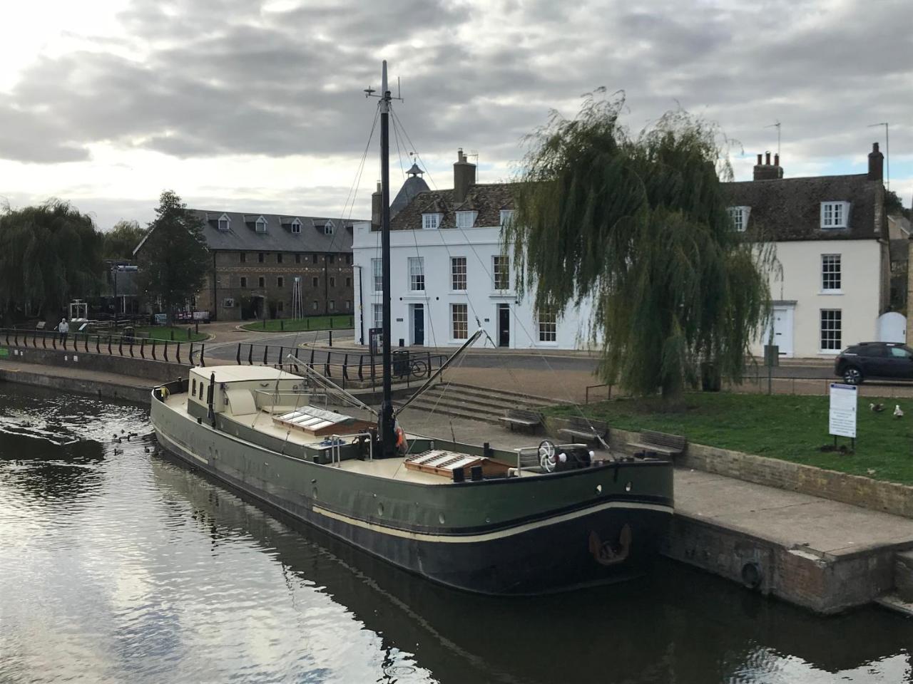 Hotel Barge Waternimf Ely Esterno foto